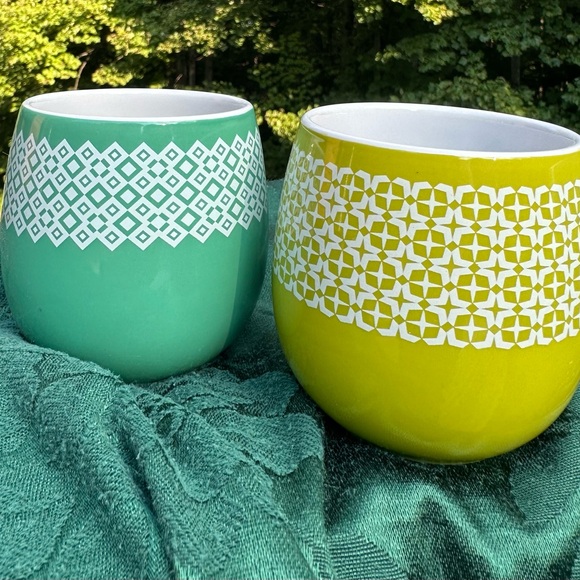 Stoneware Tea Cups - Picture 7 of 8